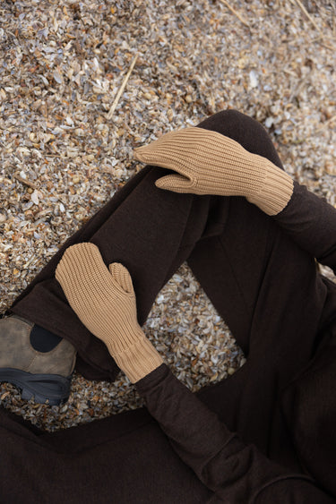 Nonna 100% Merino Mittens Beige