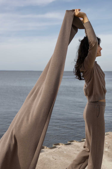 Via 100% Merino Scarf Taupe