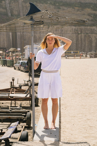 Vento Bermuda shorts White