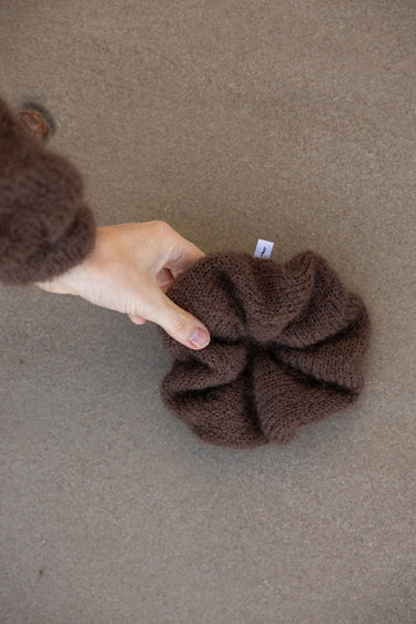 Melody Mohair Scrunchie Chocolate