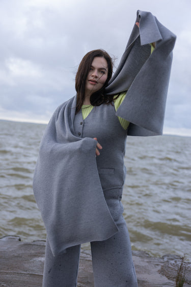 Via 100% Merino Scarf Light Grey
