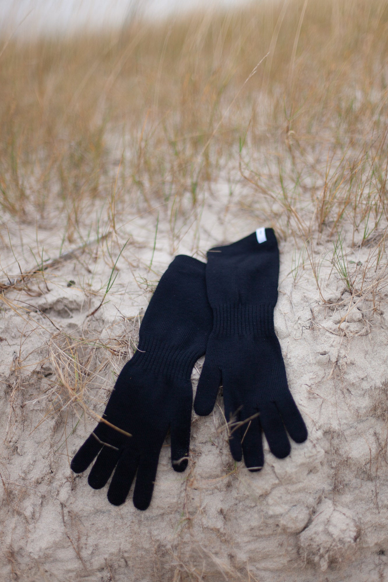 Via 100% Merino Gloves Black