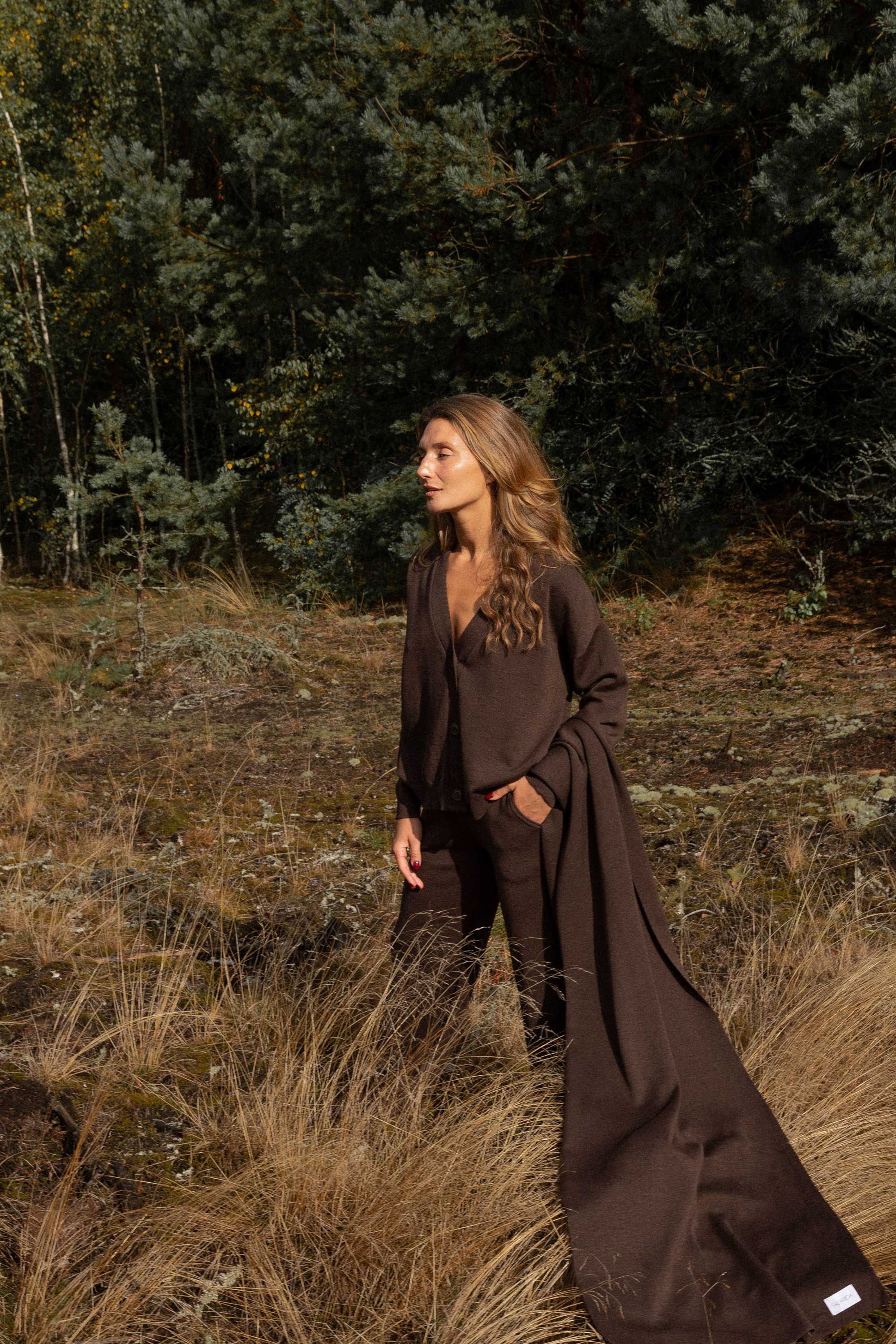 Merino Choco 100% Merino Wool Wide-Leg Pants - Chocolate | BENE – SALANIDA